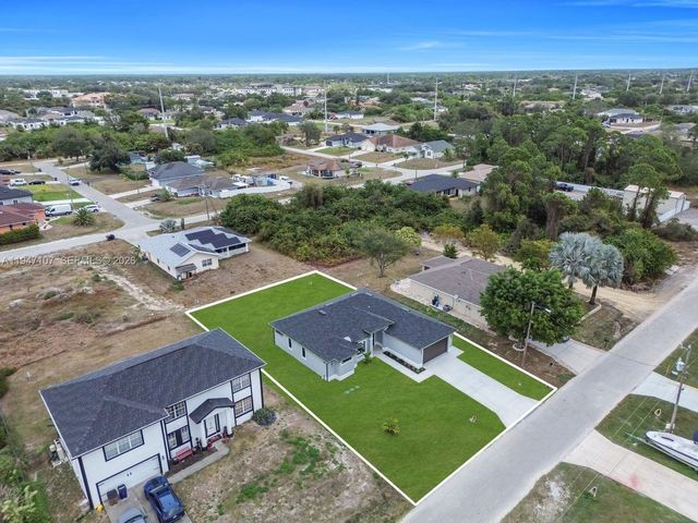 3514 2nd ST SW, Lehigh Acres, FL 33976