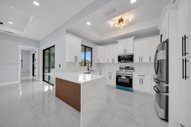 3514 2nd ST SW, Lehigh Acres, FL 33976