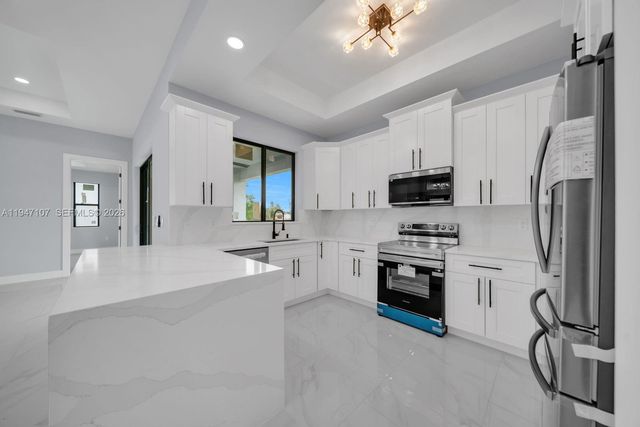 3514 2nd ST SW, Lehigh Acres, FL 33976