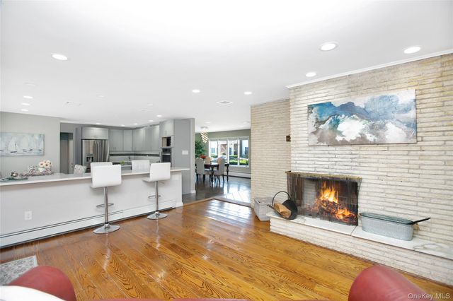 5 Kensington Street, Lido Beach, NY 11561