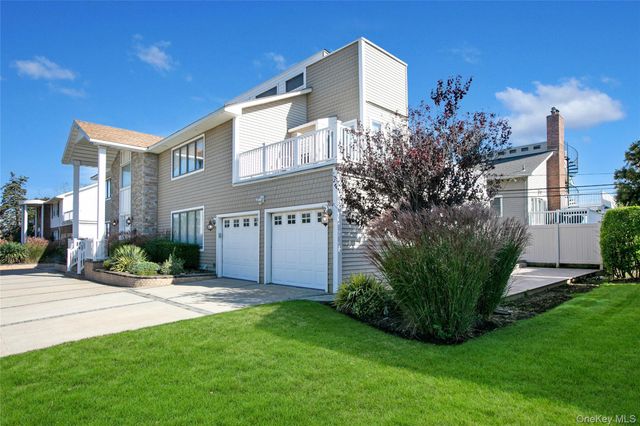 5 Kensington Street, Lido Beach, NY 11561