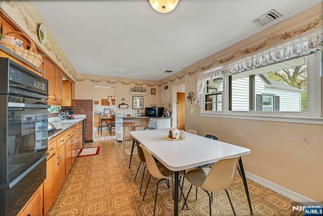 15 Clark Street, Cresskill, NJ 07626