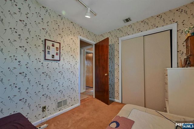 15 Clark Street, Cresskill, NJ 07626