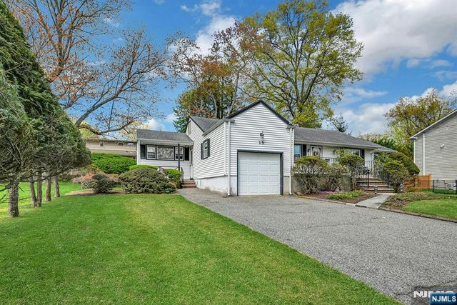 15 Clark Street, Cresskill, NJ 07626