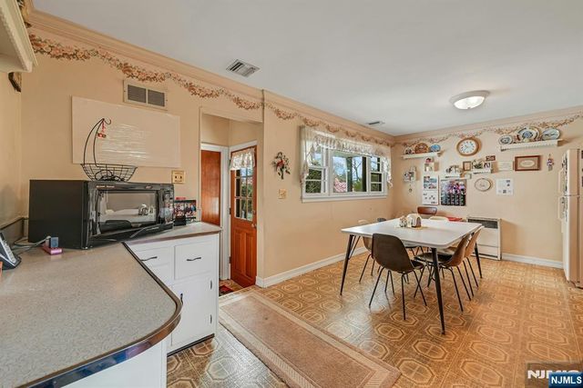 15 Clark Street, Cresskill, NJ 07626