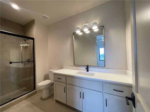 16063 S Twilight Lane, Olathe, KS 66062