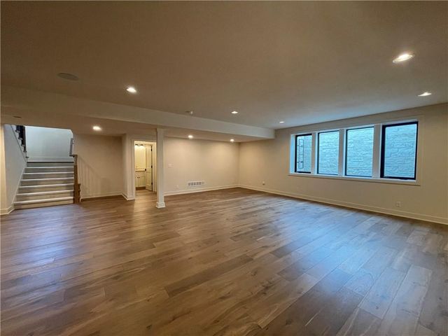 16063 S Twilight Lane, Olathe, KS 66062