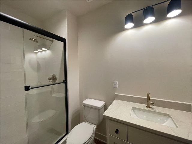 16063 S Twilight Lane, Olathe, KS 66062