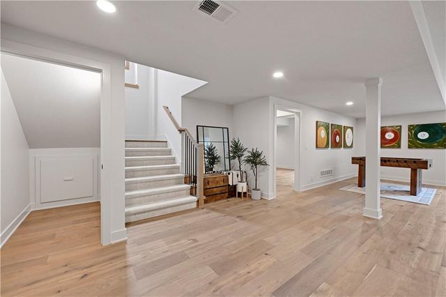16063 S Twilight Lane, Olathe, KS 66062