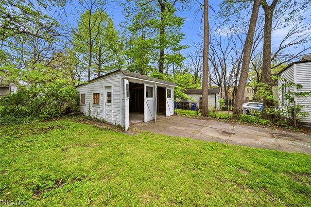 6732 Edna Avenue, Cleveland, OH 44103