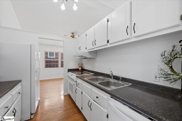 27 Cherrylane Drive, Greenville, SC 29617