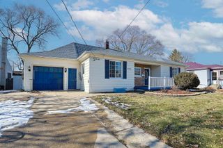 2433 N Clinton Street, Saginaw, MI 48602