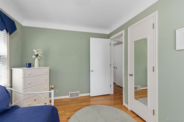 4444 Samoset Road, Royal Oak, MI 48073