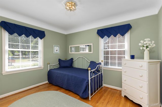 4444 Samoset Road, Royal Oak, MI 48073