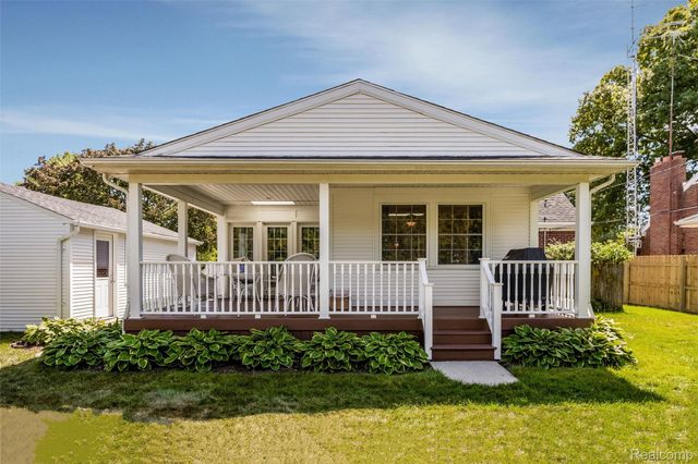 4444 Samoset Road, Royal Oak, MI 48073