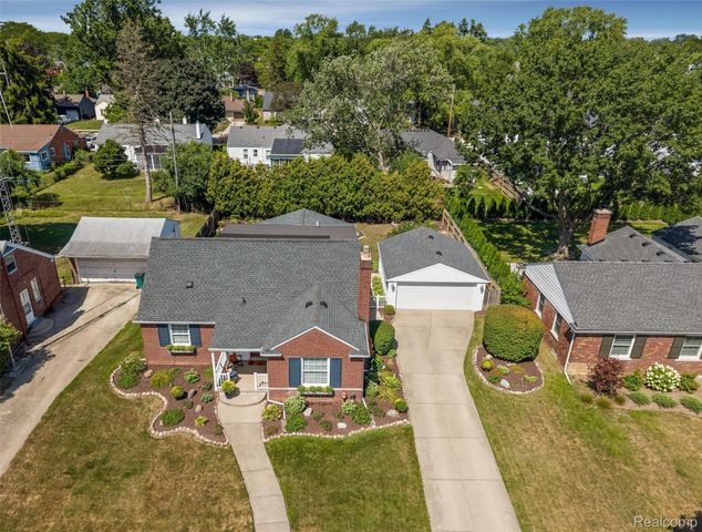 4444 Samoset Road, Royal Oak, MI 48073