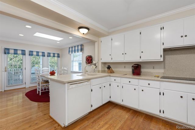 4444 Samoset Road, Royal Oak, MI 48073