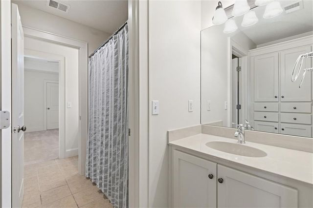 3208 W 154th Street, Overland Park, KS 66224