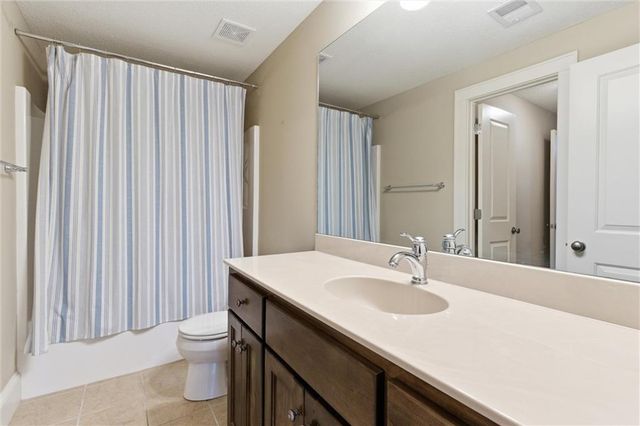 3208 W 154th Street, Overland Park, KS 66224