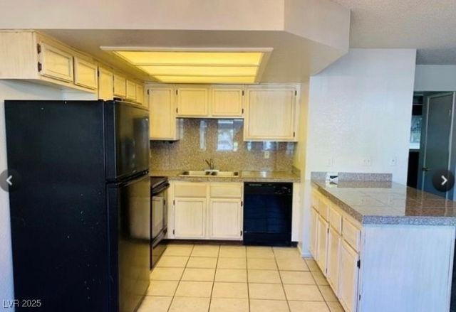 2724 Otter Creek Court 101, Las Vegas, NV 89117