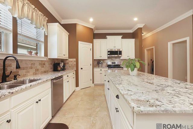 4624 Woodberry Ave, Gonzales, LA 70737