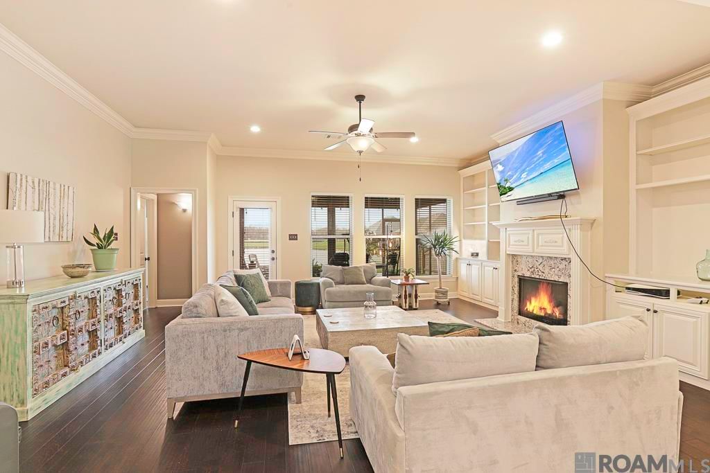 4624 Woodberry Ave, Gonzales, LA 70737