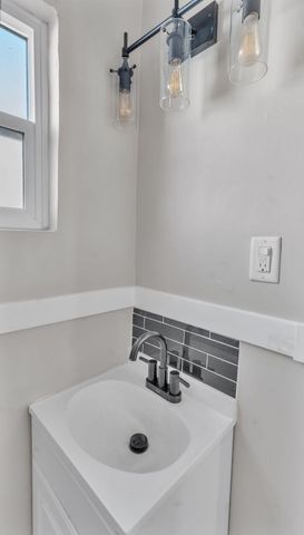 405 Carlisle Boulevard NE, Albuquerque, NM 87106