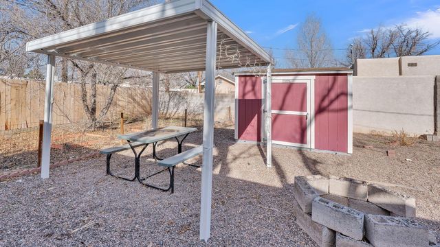 405 Carlisle Boulevard NE, Albuquerque, NM 87106