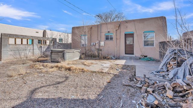 405 Carlisle Boulevard NE, Albuquerque, NM 87106