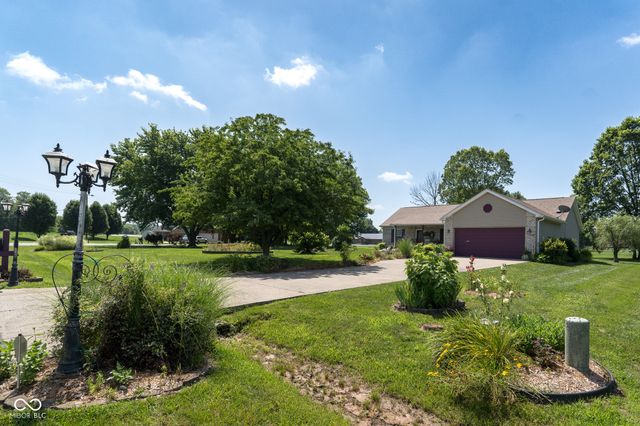 2691 E Annily Court, Martinsville, IN 46151