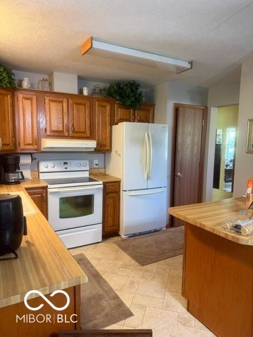 2691 E Annily Court, Martinsville, IN 46151