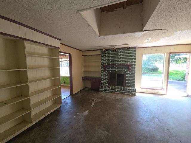 7938 Fm 987, Terrell, TX 75160