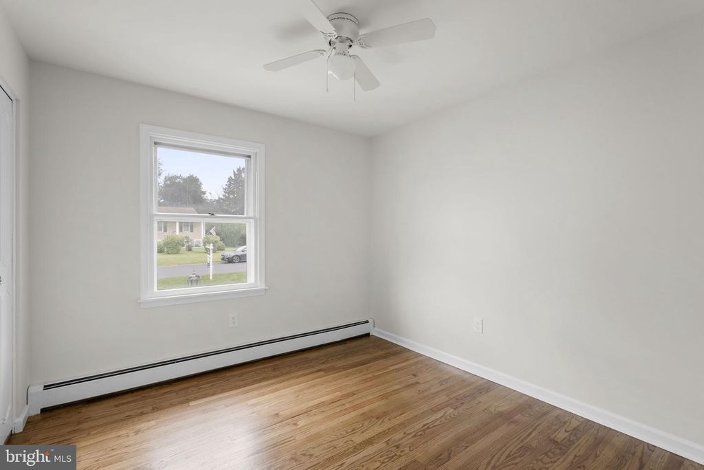Image 28 of property listing at 6414 BONNIE BRAE RD, Sykesville, MD 21784