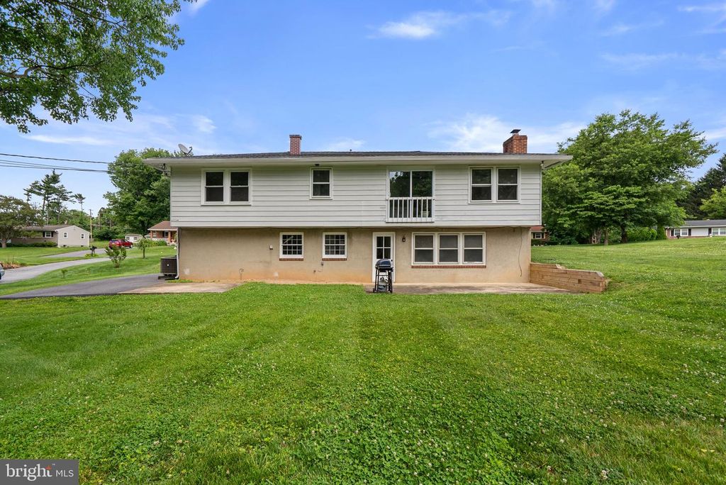 Image 46 of property listing at 6414 BONNIE BRAE RD, Sykesville, MD 21784