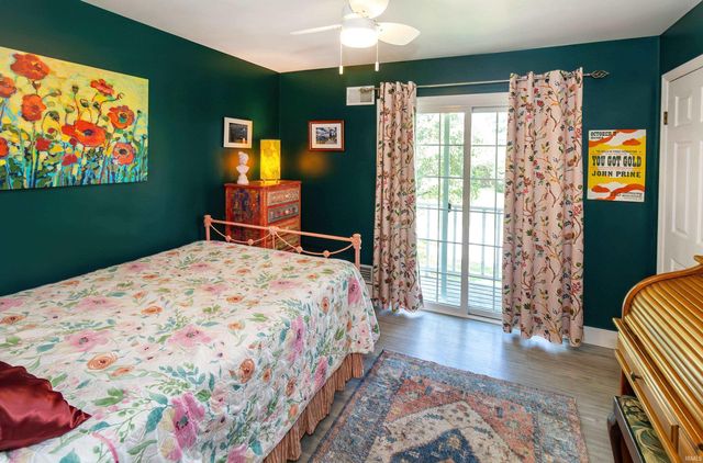 406 Holly Hill Drive, Evansville, IN 47710