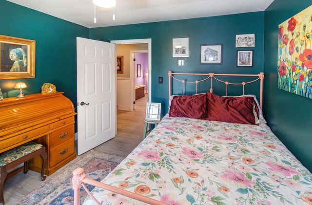 406 Holly Hill Drive, Evansville, IN 47710