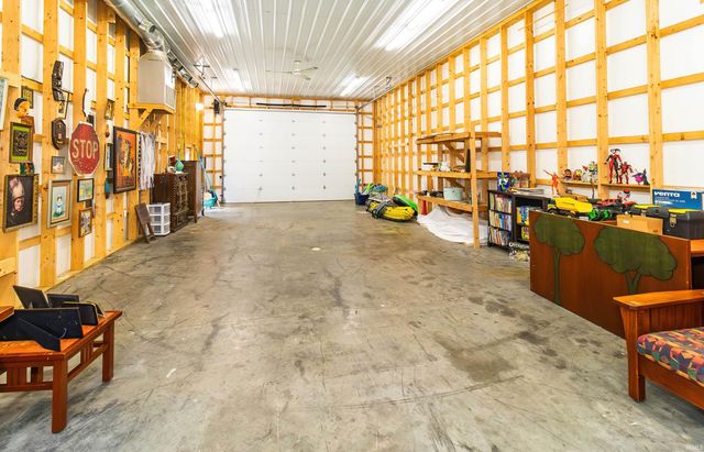 406 Holly Hill Drive, Evansville, IN 47710