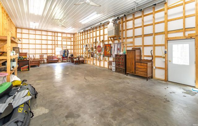 406 Holly Hill Drive, Evansville, IN 47710