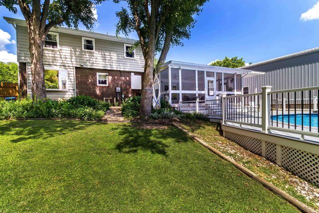 406 Holly Hill Drive, Evansville, IN 47710