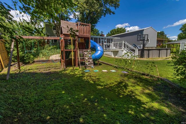 406 Holly Hill Drive, Evansville, IN 47710