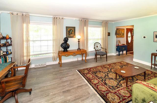 406 Holly Hill Drive, Evansville, IN 47710