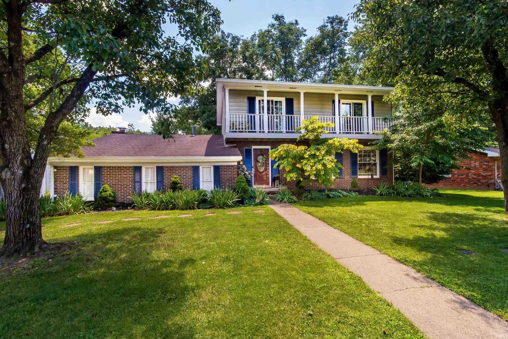 406 Holly Hill Drive, Evansville, IN 47710