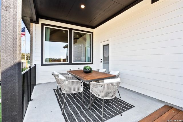 2126 SHEPARDS ST, Seguin, TX 78155