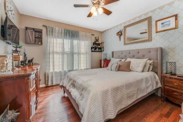 2 Saint Andrews Dr, Washington Twp., NJ 07882