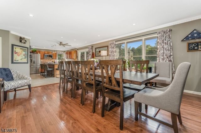 2 Saint Andrews Dr, Washington Twp., NJ 07882