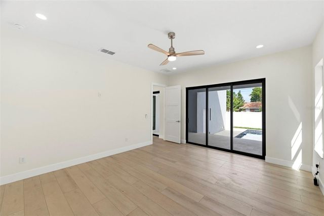 4543 26TH AVENUE S, St Petersburg, FL 33711