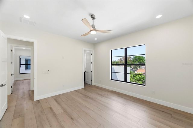 4543 26TH AVENUE S, St Petersburg, FL 33711