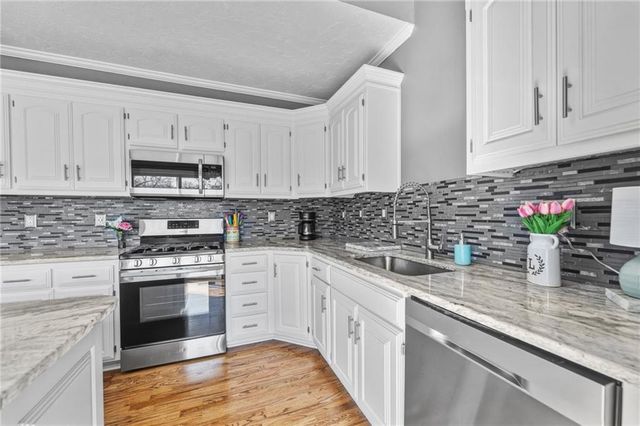 5239 Catalina Street, Roeland Park, KS 66205