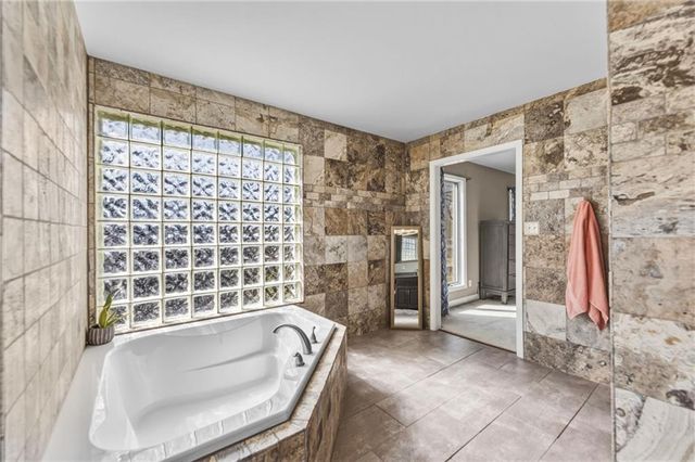 5239 Catalina Street, Roeland Park, KS 66205