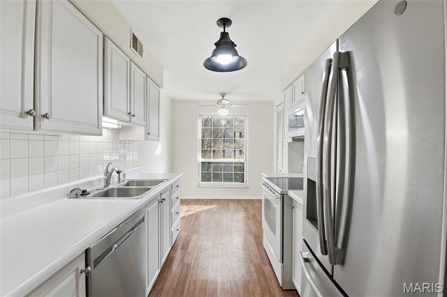 1511 Hampton Hall Drive 14, Chesterfield, MO 63017